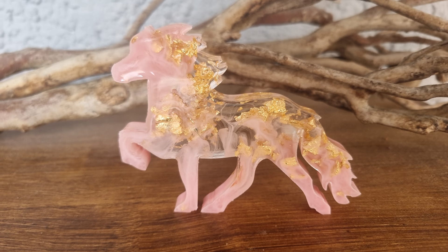 Pony stehend mittel